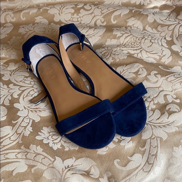 blue small heel shoes